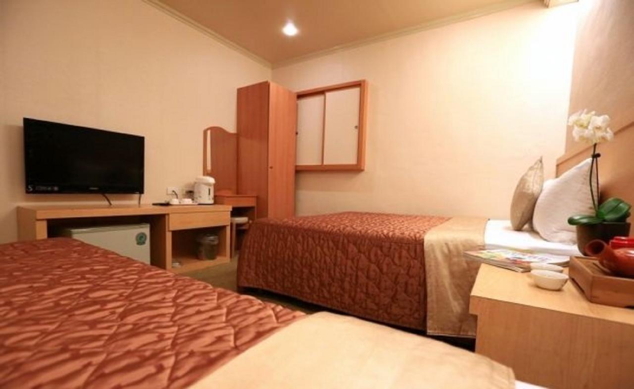 Red Cabin Inn Tajpej Kültér fotó